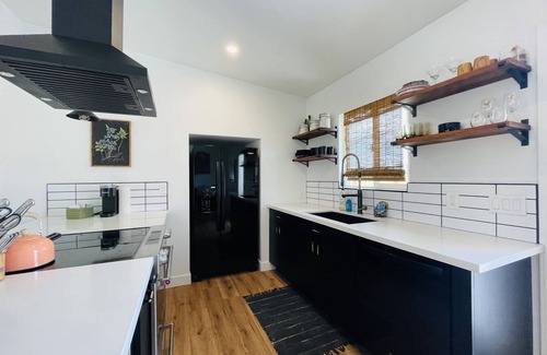 Twentynine Palms House | Peaceful Paradise! 2 miles from Joshua Tree NP