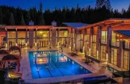 Gold Mountain House | Peaceful Pines | Golf | Pool | Hot Tub | Gym | A/C