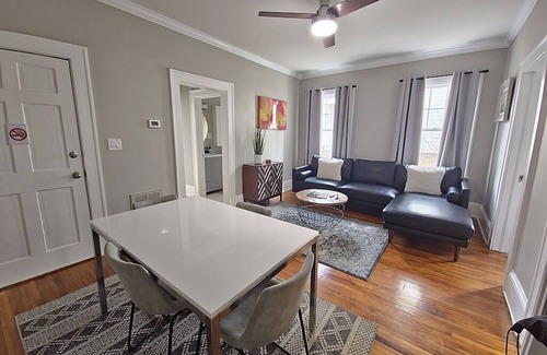 Myers Park Apartment | Peaceful Place on the Park