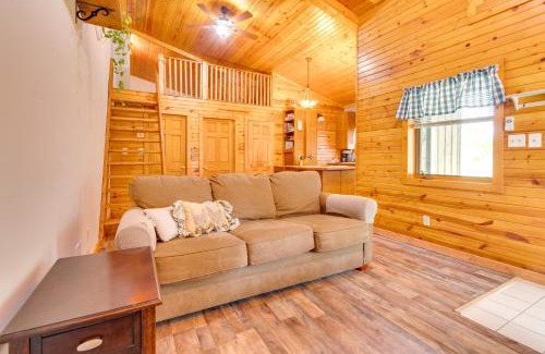 Graymont Apartment | Peaceful Pontiac Barndominium Near Local Museums