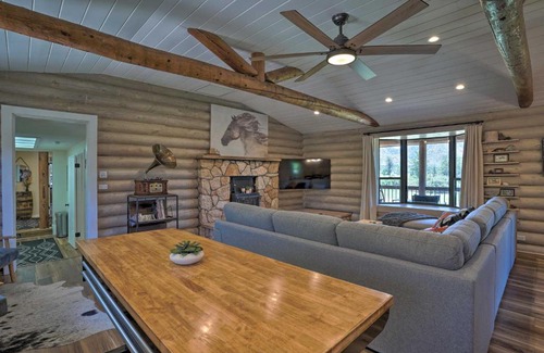 Williamson House | Peaceful Prescott Cabin about 11 Mi to Downtown!