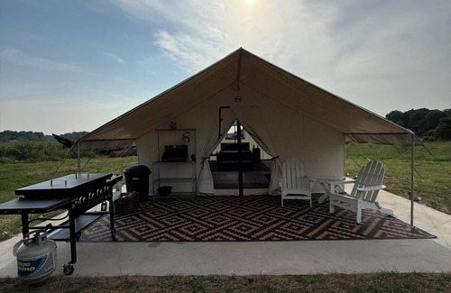 Vandalia RV Rental | Peaceful, Private 1-bedroom campground in Vandalia