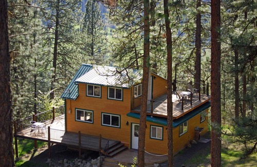 Ahsahka Cabin | Peaceful, Private Cabin overlooking the Clearwater River. Dbl occ rates