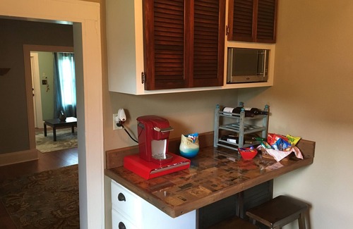 Iberia Parish Cottage | Peaceful, Private Cottage on Bayou Teche