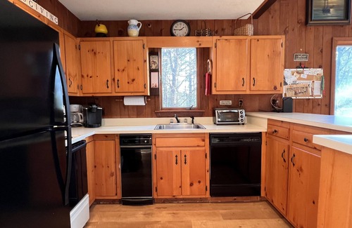West Hartford House | Peaceful private escape in our spacious 6 Bedroom Home in Quechee Vermont