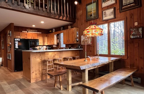 West Hartford House | Peaceful private escape in our spacious 6 Bedroom Home in Quechee Vermont