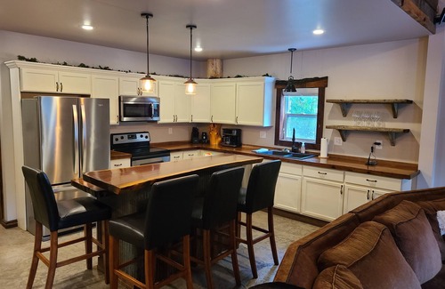 Blue Springs Other | Peaceful private nature escape - Barndo retreat on 25 wooded acres, mins from KC