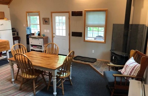 Kingfield House | Peaceful - Private - Paradise! The Sugar Shack