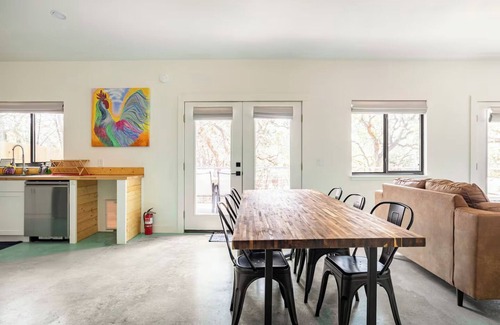 Boerne House | Peaceful & Private Riverfront Modern 3/3 on a 1.7 Acre Nature Peaceful & Private