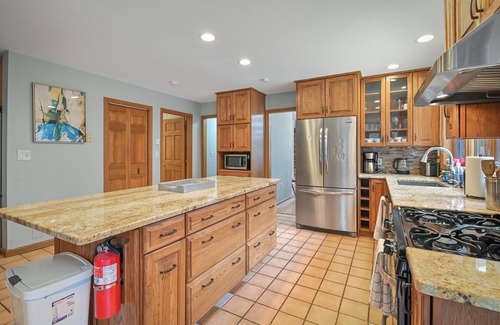 Lake Harmony Estates House | Peaceful, Private & Tranquil 5-BR/3-BA Lake Harmony Cottage