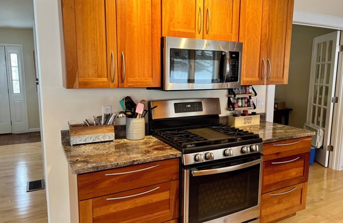 Ghent House | Peaceful & quiet 4-bedroom w pool, lovely garden, deck, outdoor shower, WiFi, AC