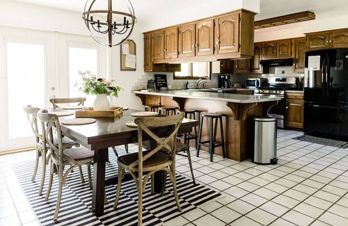 Beach City House | Peaceful, Quiet Country Guesthouse with Hot Tub
