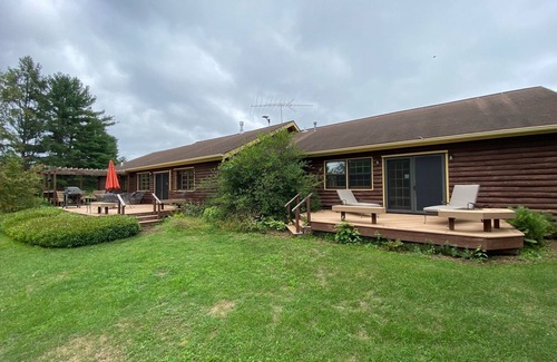Bowler Cabin | Peaceful, Quiet Retreat in the North Woods