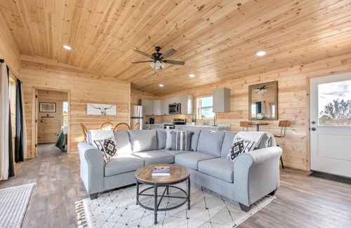 Robert Lee Cabin | Peaceful quite cabin to kick back, relax and recharge!
