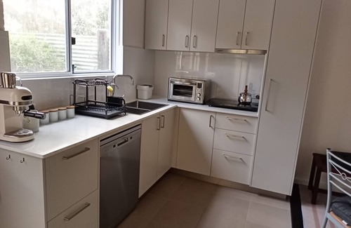 Kentdale Apartment | Peaceful relaxing Getaway in Karri Forest bordering a Nature Reserve.