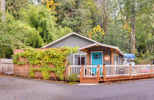 Maple Heights-Lake Desire House | Peaceful Renton Retreat with Hot Tub Access!