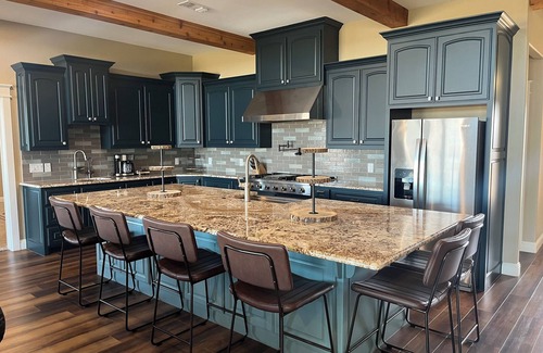 Klondike Villa | Peaceful Retreat with Spectacular Views near charming Sulphur Springs TX
