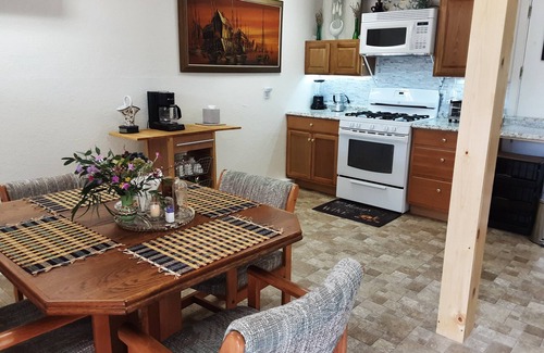 Williams House | Peaceful retreat away from the hubbub.
