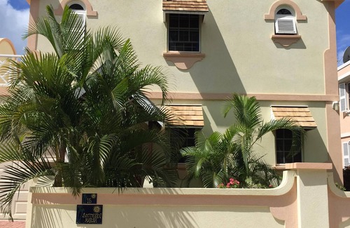 Dover House | Peaceful Retreat Close To Beaches - "Southern Marsh"