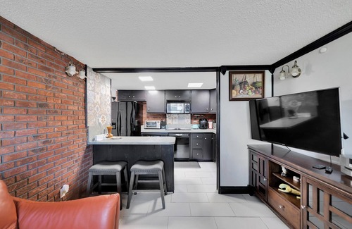 Greater Palm River Point CDC House | Peaceful Retreat - Comfort - Unique