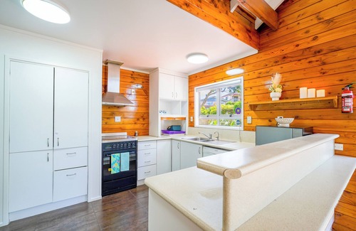 Whangarei House | Peaceful Retreat in Raumanga(Shared Amenities)