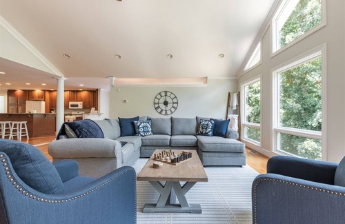 Anderson House | Peaceful Retreat -Lakefront | 2 Bed, 2 Bath
