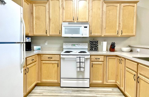 Villages of Five Points Condo | Peaceful Retreat Minutes to Downtown Historic Lewes