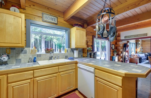 Forks House | Peaceful Retreat on 10 Acres < 7 Miles to La Push