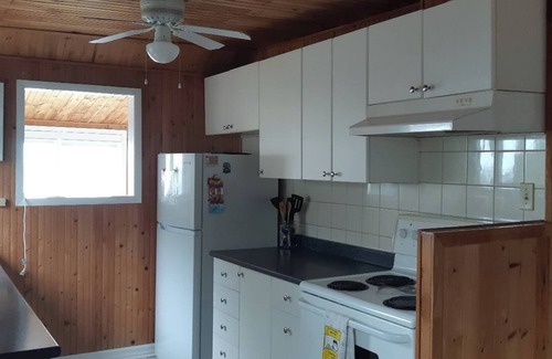 Hamilton Cottage | Peaceful retreat on the Shores of Lake Erie
