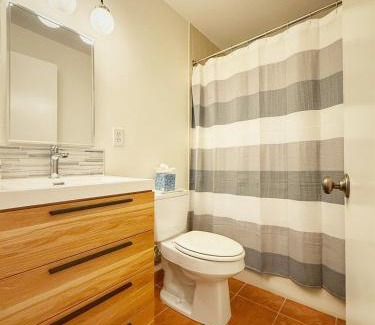 Brewster House | Peaceful Retreat on Chilton Lane