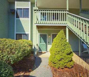 Brewster House | Peaceful Retreat on Chilton Lane