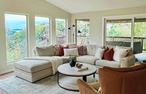 Lakeway House | Peaceful Retreat on Quiet Cove on Lake Travis
