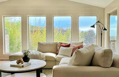 Lakeway House | Peaceful Retreat on Quiet Cove on Lake Travis