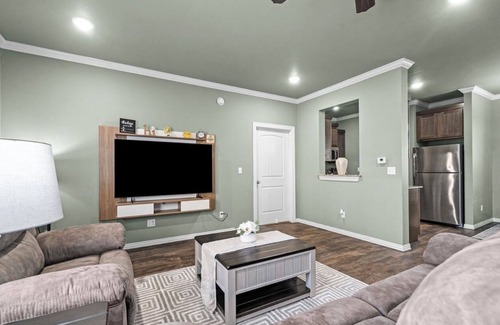 Fort Smith House | Peaceful Retreat on Houston Street
