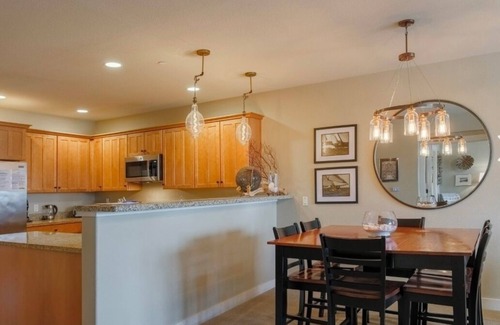 Seaside Condo | Peaceful, river front, 2-bedroom condo with WiFi in Seaside