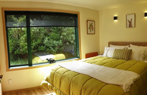 Punakaiki House | Peaceful River-Front House - Paparoa NP/Punakaiki