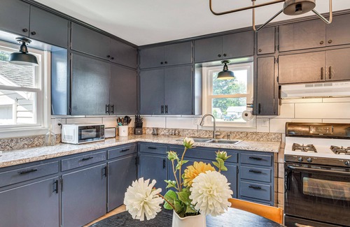 Robinson House | Peaceful Robinson Home w/Yard, Near Golf Courses!