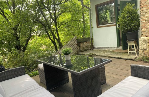 Csatarka Cottage | Peaceful romantic cottage house with garden in Budapest hills