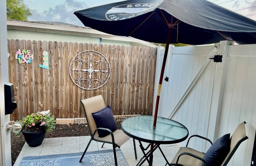Sarasota Springs House | Peaceful Room 15 Minutes from Downtown or Beach