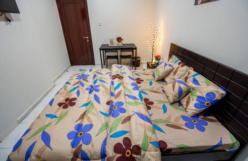 Mussafah House | Peaceful Room for Family or Couples