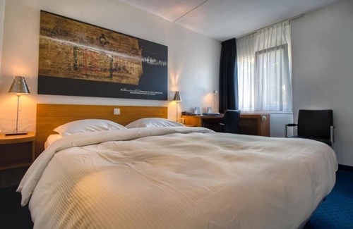 Municipality of Zutphen Hotel | Peaceful Room Perfect for Cultural Adventures in Zutphen Near Henriette Museum