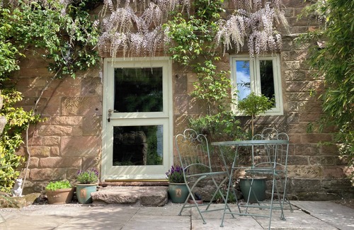 Belper Cottage | Peaceful rural 1-bed cottage retreat in picturesque Derbyshire Dales