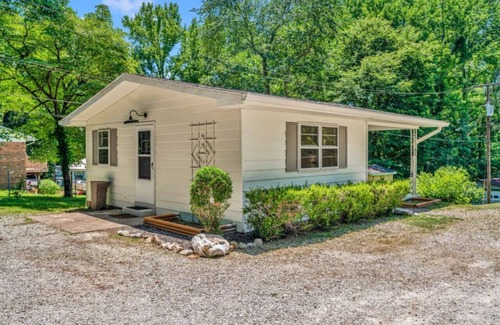 Inglefield Apartment | Peaceful Rural Retreat