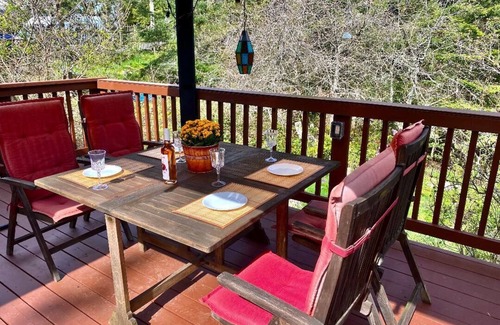 Beachcomber House | Peaceful, Rustic and Cozy house in a SPA massage environment