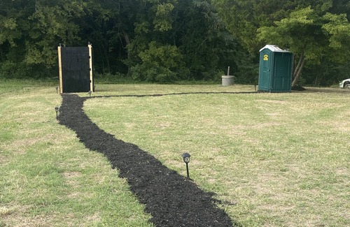 Alton RV Rental | Peaceful RV site Full Hookup on 175acre Farm