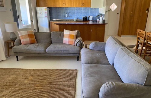 Middleton Cabin | Peaceful Seaside Cottage - 15b Encounter Crescent,