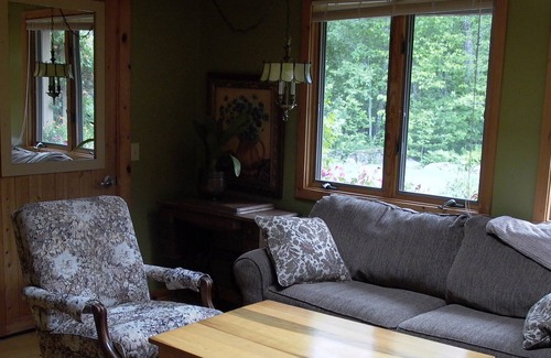 Cook Cabin | Peaceful Setting, Perfect For Your Vacation Get-away. Sauna. Pet-friendly.