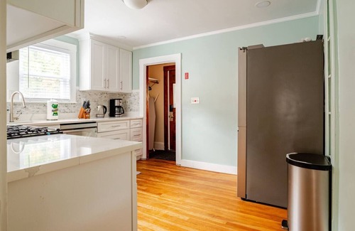 Commonwealth Condo | Peaceful, Spacious 2BR Condo in Allston Boston, Close to Harvard/BC/BU + Parking