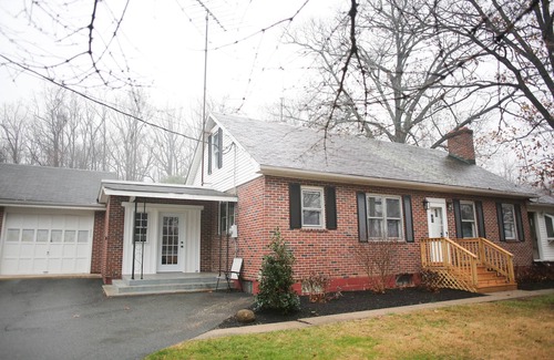 Bainbridge House | Peaceful, spacious home near the river!