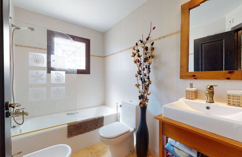 Torre-Pacheco Villa | Peaceful Spanish Village Retreat, Mar Menor Beaches & Golf Courses 10mins Away!